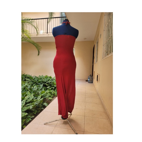 Elegant Red Halter Dress - Picture 2 of 4